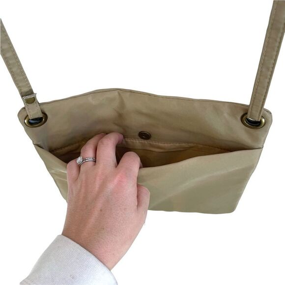 Travelon Tan Nylon Crossbody Bag Zipper Pockets - Picture 9 of 9